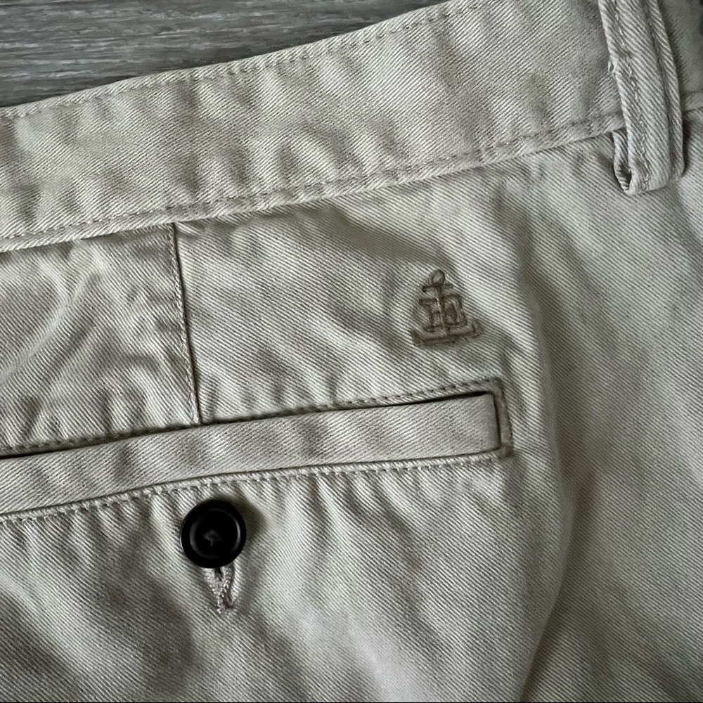 Mens Lands End Khaki Shorts Size 44 Waist - Picture 6 of 6